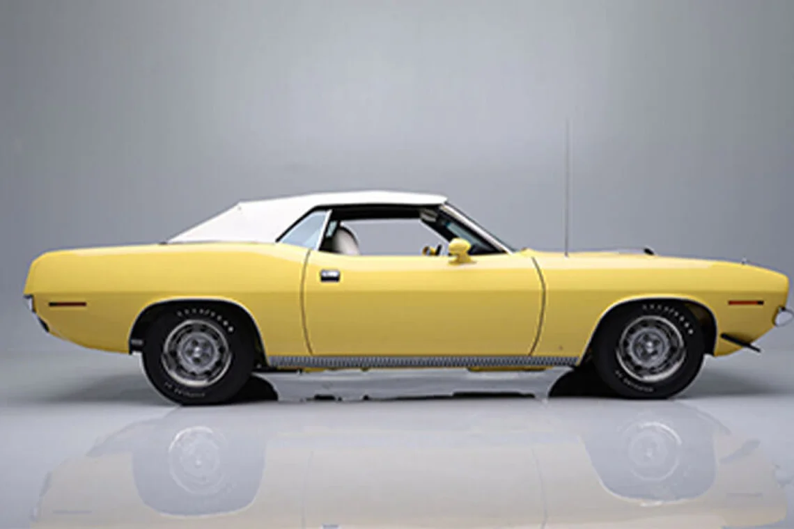 Classic Car Auction Preps for January Sale