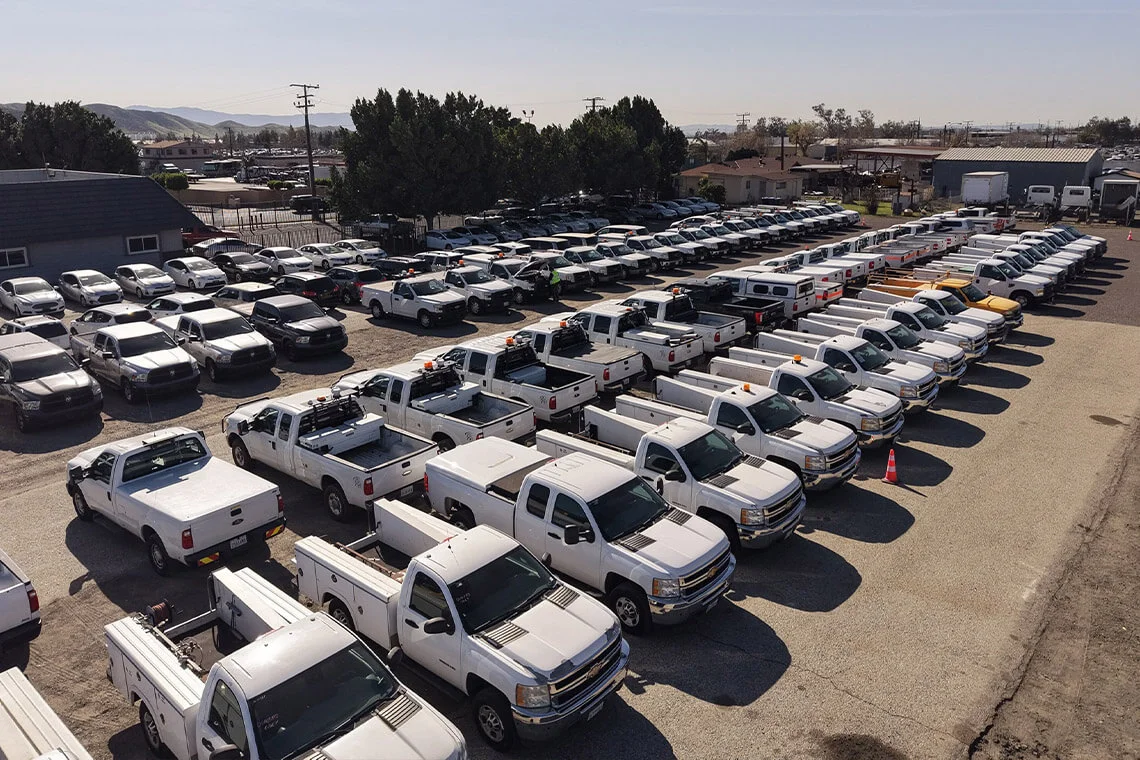 Equipment Auction Makes Acquisition 