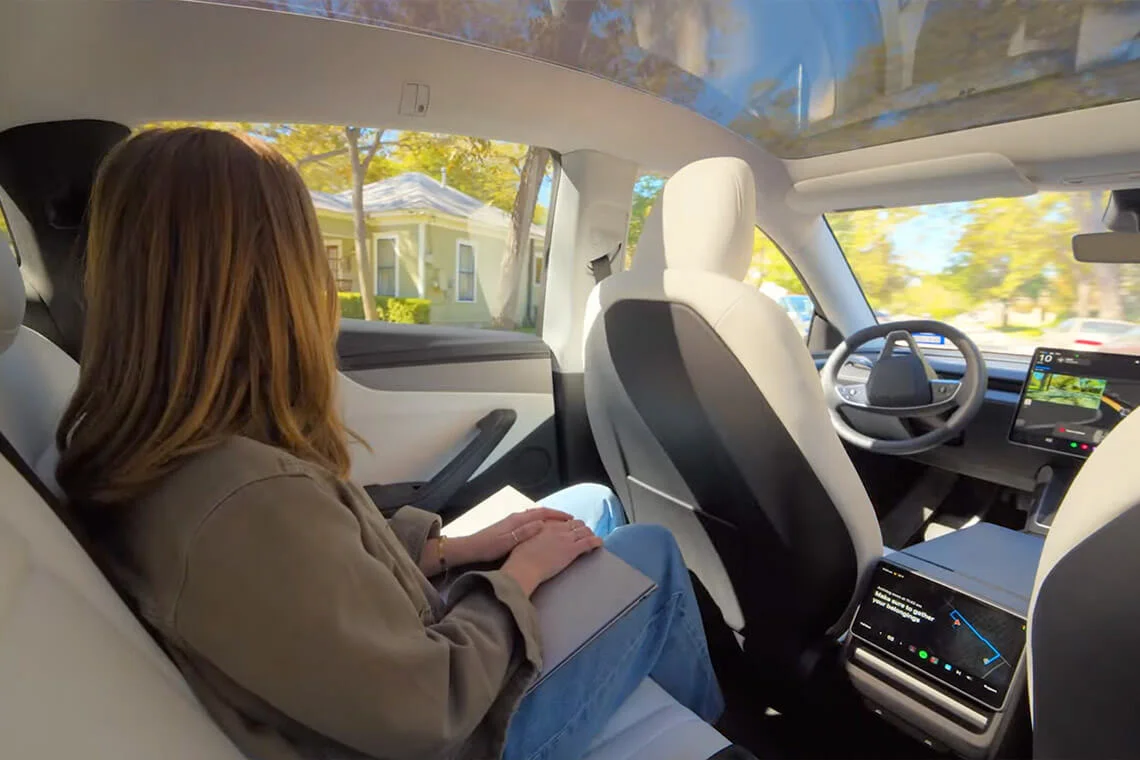 Rivian, Uber Partner on Robotaxi Plan