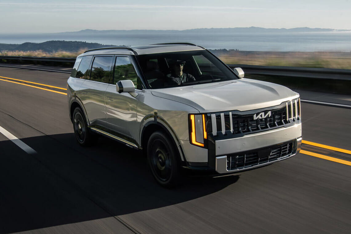 Kia, Telluride Set Sales Records