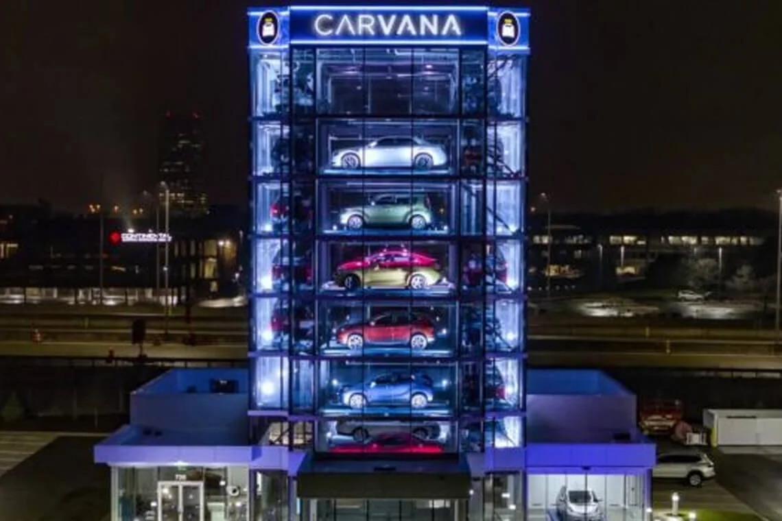 Carvana Opens Recon Center for Investor Tour