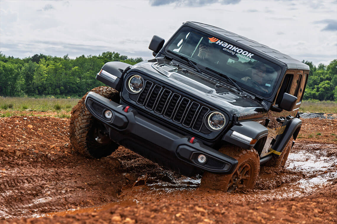 Tiremaker Offers Dealers Off-Road Training