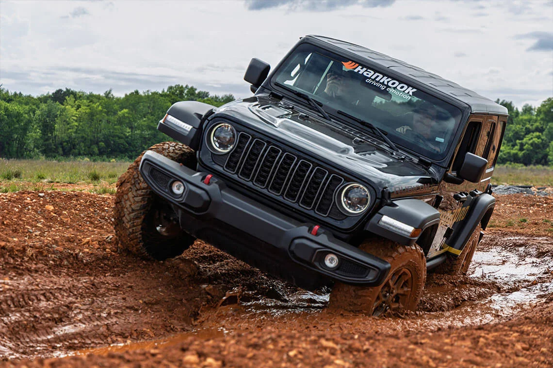 Tiremaker Offers Dealers Off-Road Training