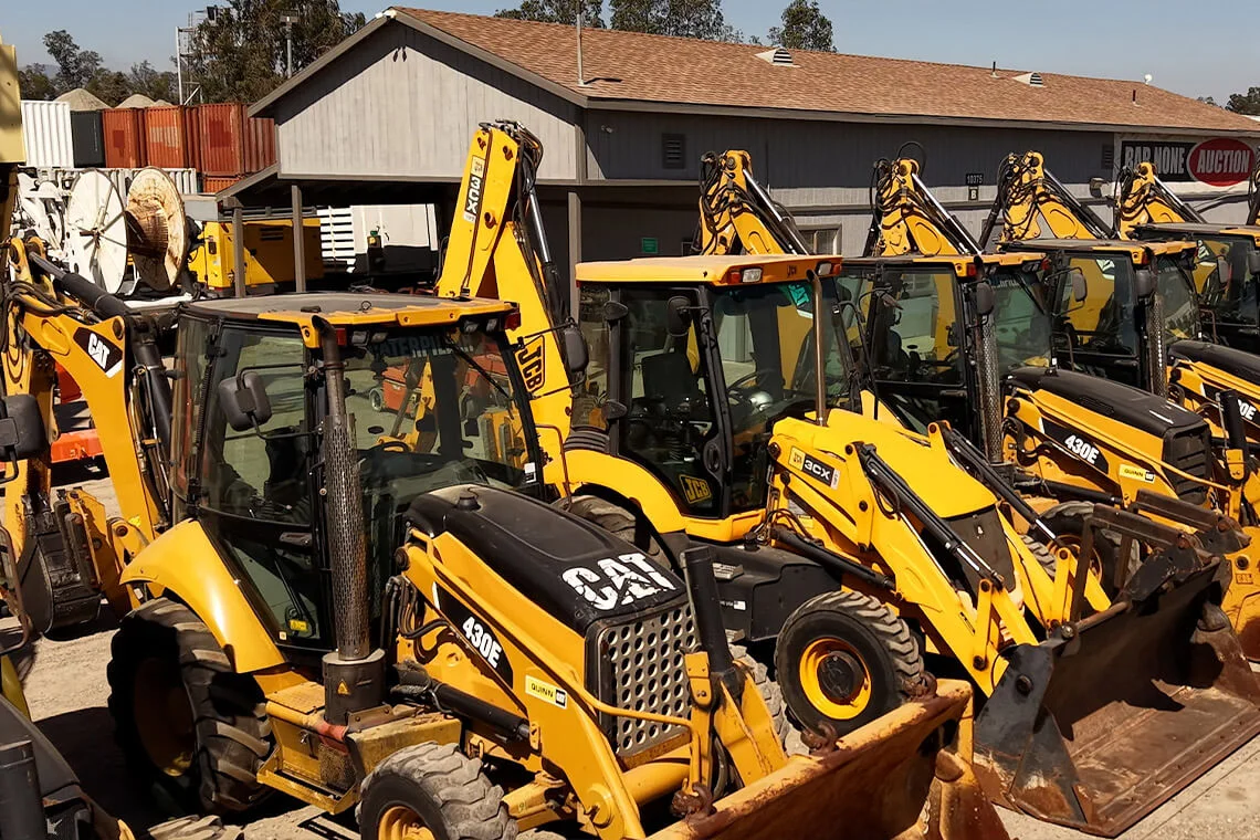 LA Hosts Government Equipment Sale