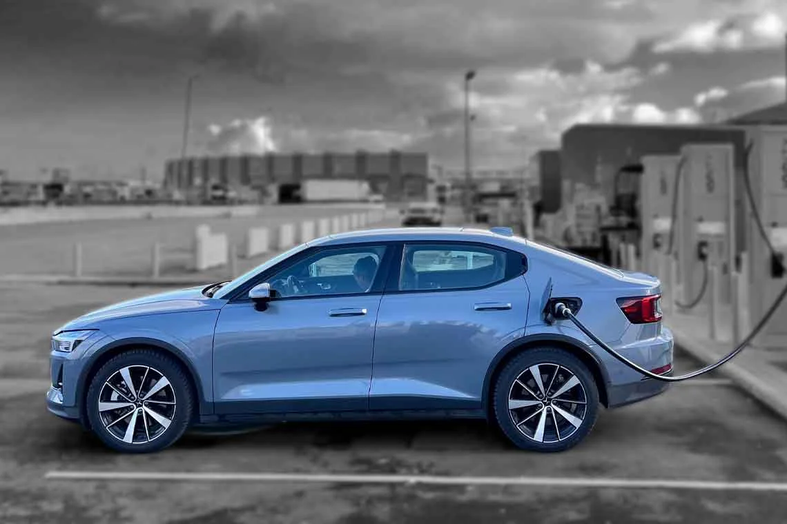 Direct-Sales Bans Could Create a Used-Car Opportunity